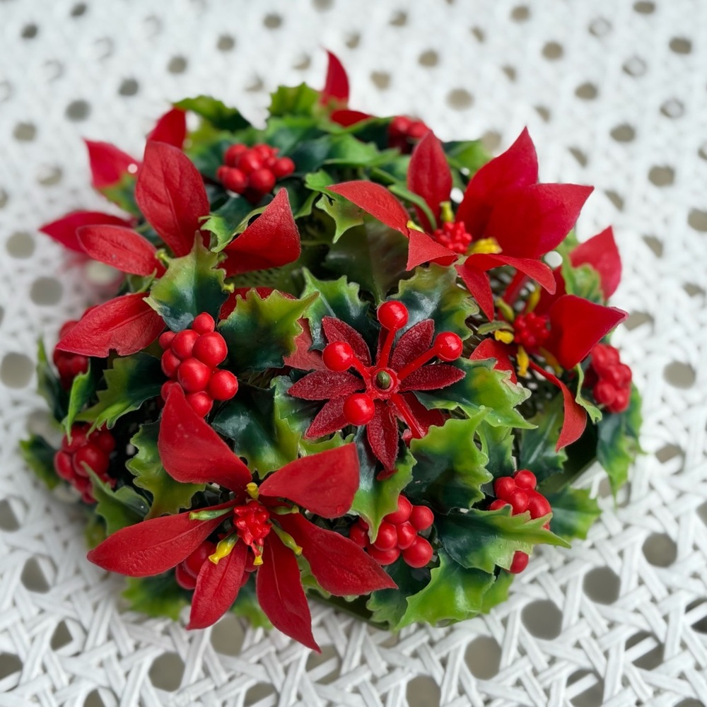 70's Christmas Poinsettia Table Decor - Christmas Kitsch Decoration - Xmas Decor - Picture 5 of 12